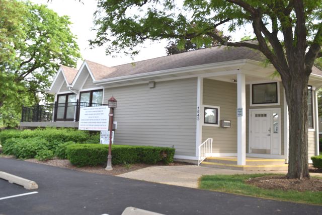 285 Mayfair Lane 2C, Schaumburg, IL 60193
