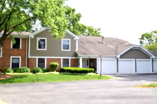 285 Mayfair Lane 2C, Schaumburg, IL 60193