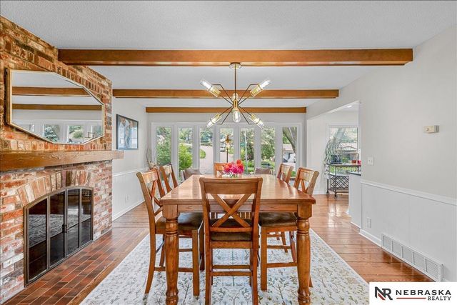12333 Shamrock Road, Omaha, NE 68154