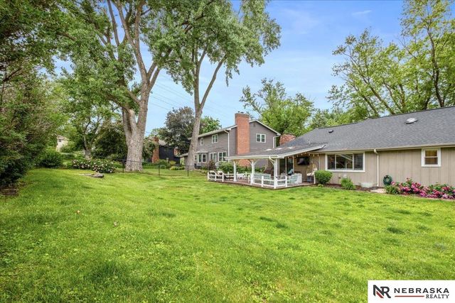 12333 Shamrock Road, Omaha, NE 68154