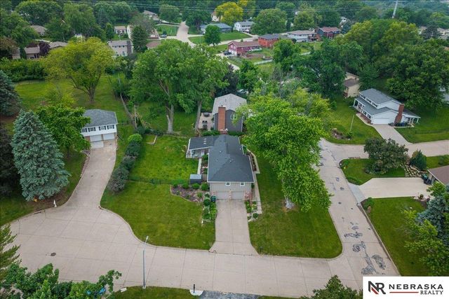 12333 Shamrock Road, Omaha, NE 68154