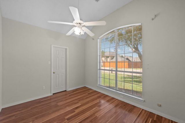 6513 Fairfield Drive, Rowlett, TX 75089