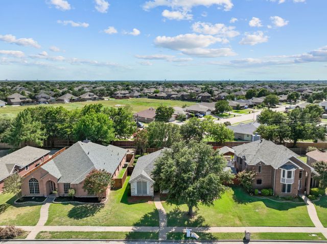 6513 Fairfield Drive, Rowlett, TX 75089
