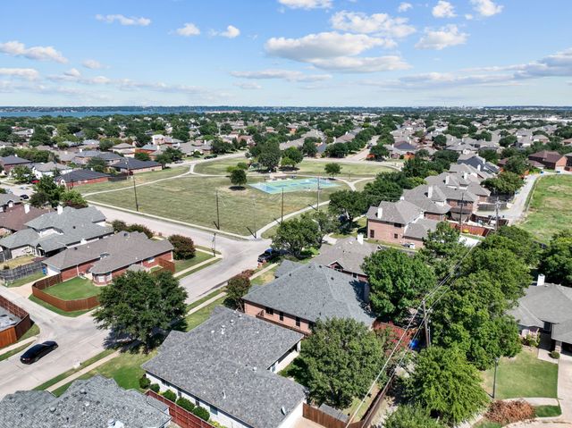6513 Fairfield Drive, Rowlett, TX 75089