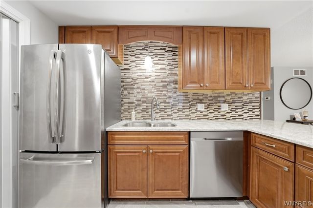 400 West Avenue K4, West Seneca, NY 14224