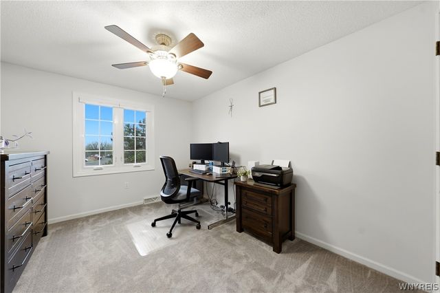 400 West Avenue K4, West Seneca, NY 14224