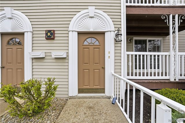 400 West Avenue K4, West Seneca, NY 14224