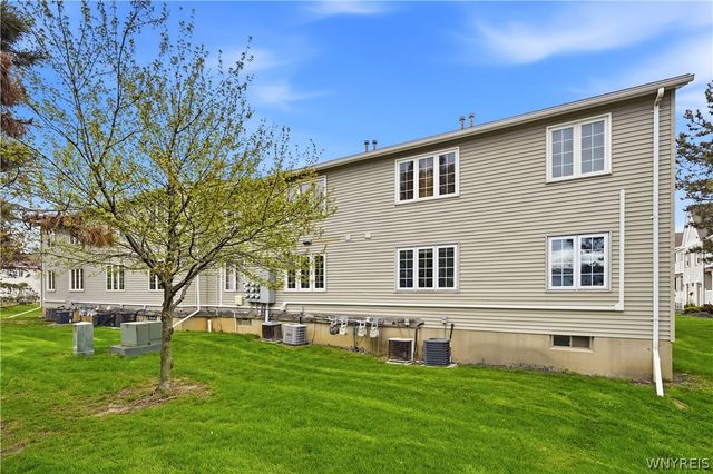 400 West Avenue K4, West Seneca, NY 14224