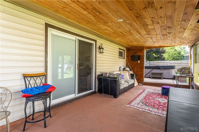 12 Honorine Drive, Cheektowaga, NY 14043