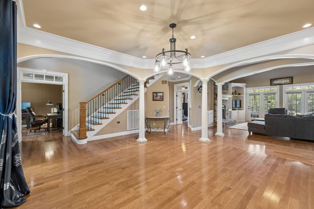 1405 Drakes Creek Rd, Hendersonville, TN 37075