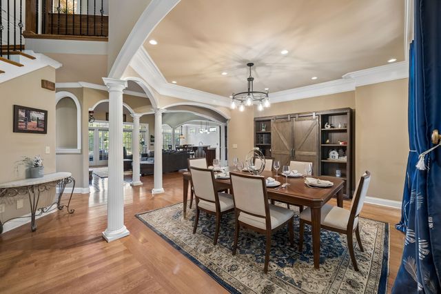 1405 Drakes Creek Rd, Hendersonville, TN 37075