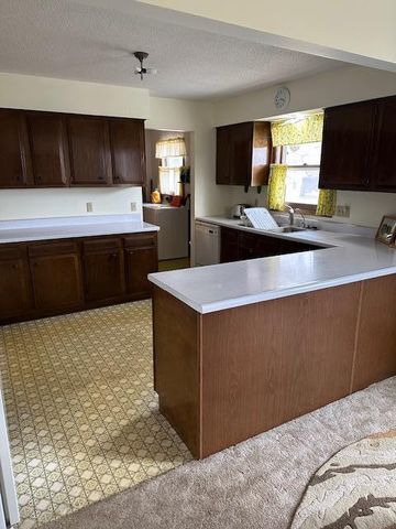 519 E Hollett Street, Tracy, MN 56175