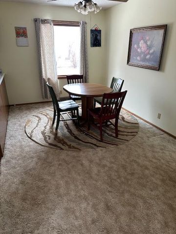 519 E Hollett Street, Tracy, MN 56175