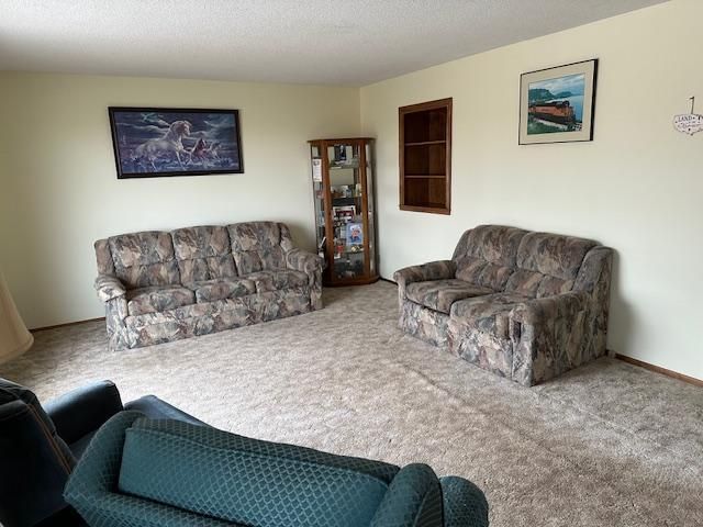 519 E Hollett Street, Tracy, MN 56175