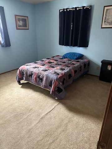 519 E Hollett Street, Tracy, MN 56175