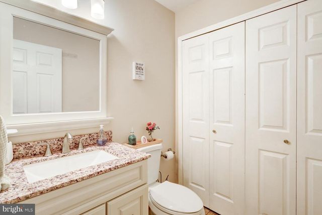 2647 NORTHFIELD DR, East Petersburg, PA 17520