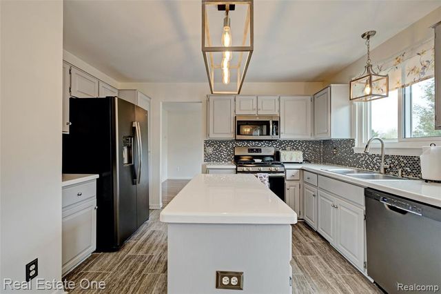 2324 Malena Lane, Oxford, MI 48371