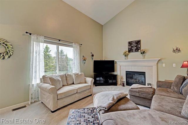 2324 Malena Lane, Oxford, MI 48371