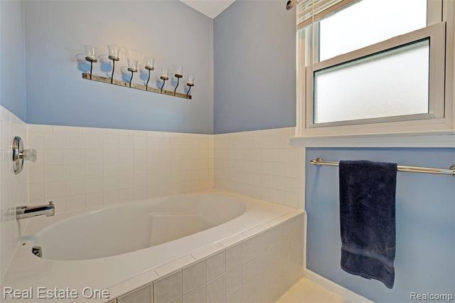 2324 Malena Lane, Oxford, MI 48371