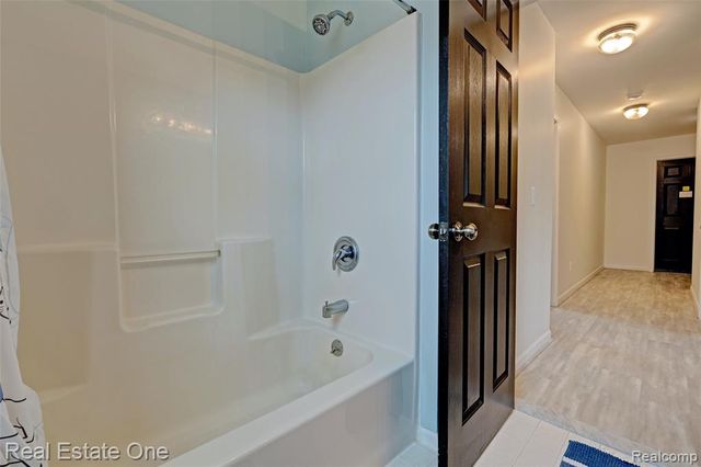 2324 Malena Lane, Oxford, MI 48371