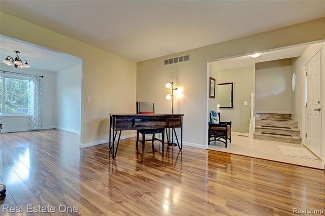 2324 Malena Lane, Oxford, MI 48371