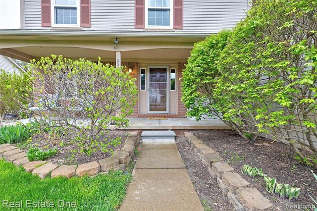 2324 Malena Lane, Oxford, MI 48371