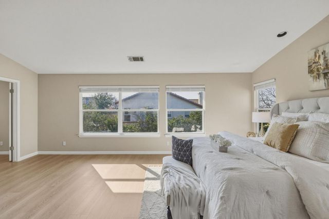 102 Forest Hill Drive, Clayton, CA 94517