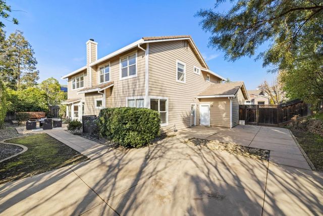 102 Forest Hill Drive, Clayton, CA 94517