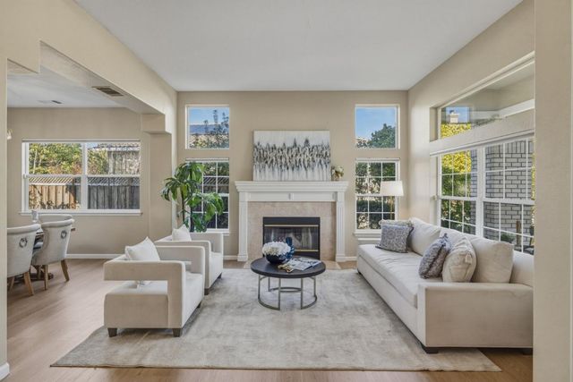 102 Forest Hill Drive, Clayton, CA 94517