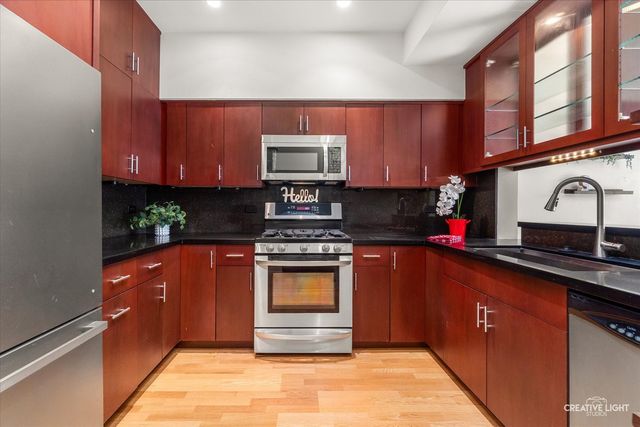 307 Mill Street, Batavia, IL 60510