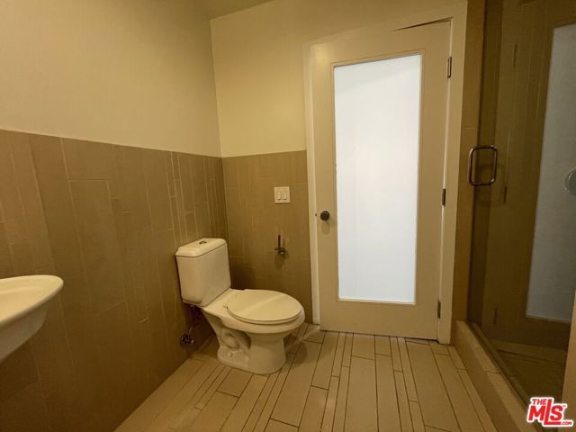 727 W 7th Street 1325, Los Angeles, CA 90017