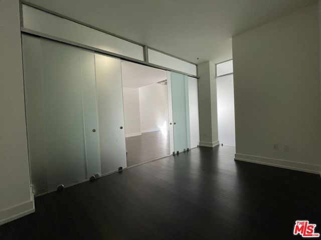 727 W 7th Street 1325, Los Angeles, CA 90017