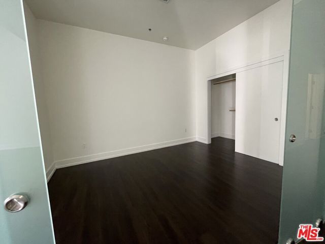 727 W 7th Street 1325, Los Angeles, CA 90017