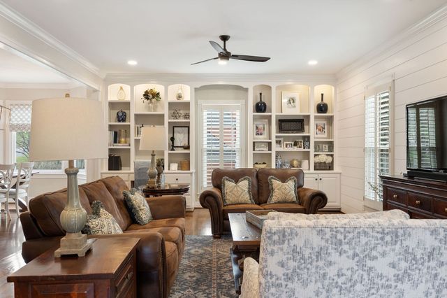 9319 Lake Shore Dr, Brentwood, TN 37027