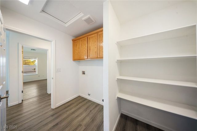 261 East Domingo Street, Pahrump, NV 89048