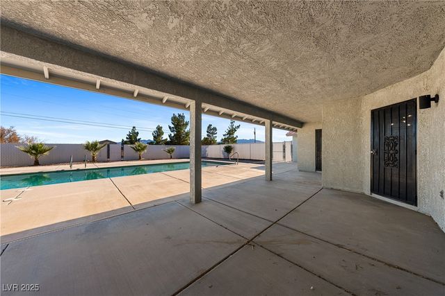 261 East Domingo Street, Pahrump, NV 89048