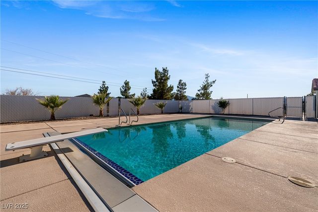 261 East Domingo Street, Pahrump, NV 89048