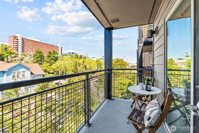 412 11th Avenue #503, Seattle, WA 98122