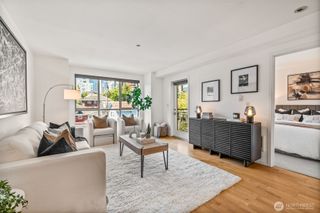 412 11th Avenue #503, Seattle, WA 98122