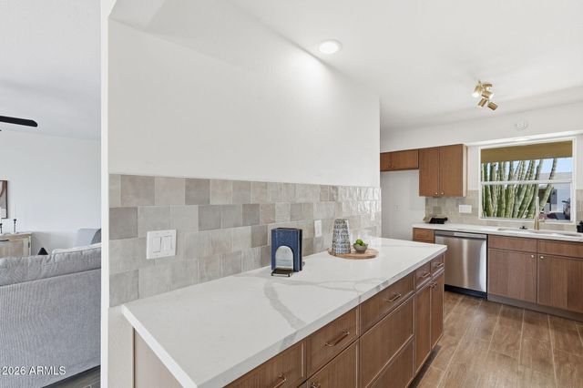 4036 E CLOVIS Circle, Mesa, AZ 85206