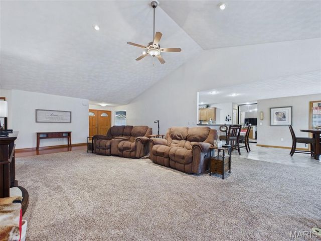 3509 Steinberg Farm Road, Swansea, IL 62226