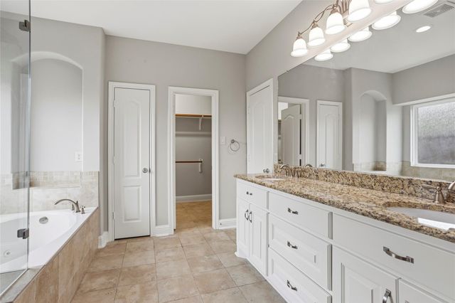 3909 Conroe Lake Court, Pearland, TX 77581