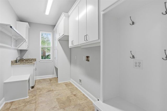 3909 Conroe Lake Court, Pearland, TX 77581