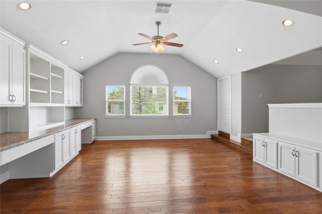 3909 Conroe Lake Court, Pearland, TX 77581