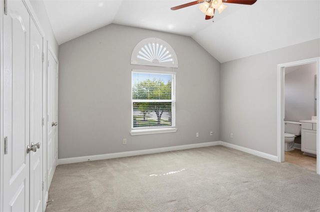 3909 Conroe Lake Court, Pearland, TX 77581