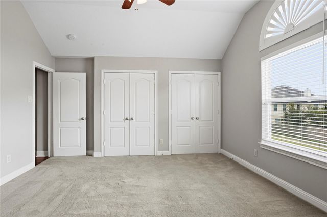 3909 Conroe Lake Court, Pearland, TX 77581