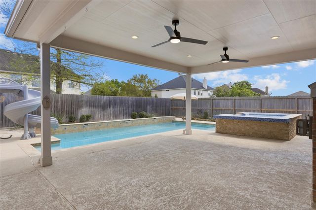 3909 Conroe Lake Court, Pearland, TX 77581