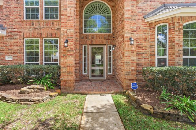 3909 Conroe Lake Court, Pearland, TX 77581