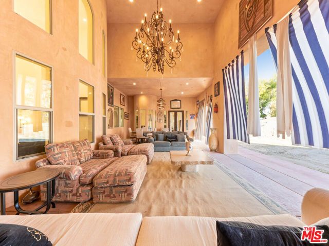 14420 Merlot Court, Riverside, CA 92508