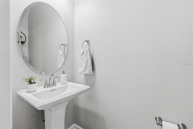 10105 SPRING LAKE DRIVE, Clermont, FL 34711
